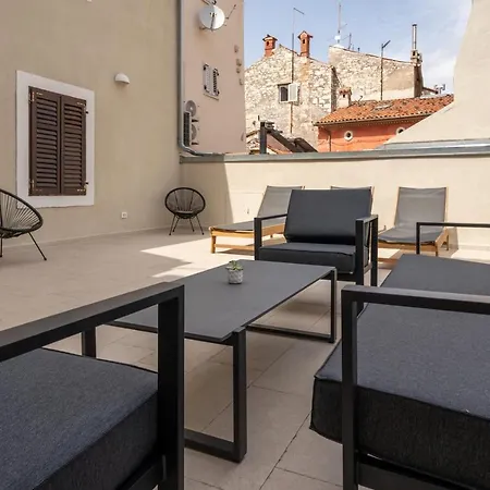 Aaa Apartments & Rooms Pula Exterior photo