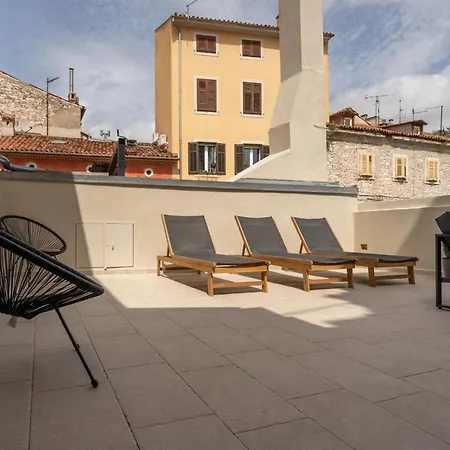 Aaa Apartments & Rooms Pula Exterior photo