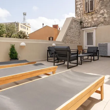 Aaa Apartments & Rooms Pula Exterior photo