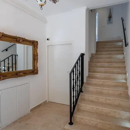 Aaa Apartments & Rooms Pula Exterior photo