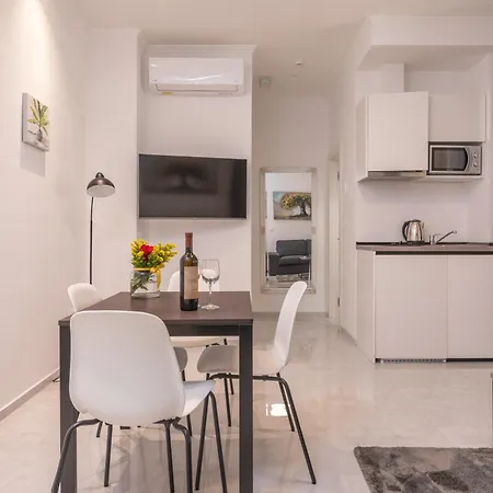 Aaa Apartments & Rooms Pula Exterior photo